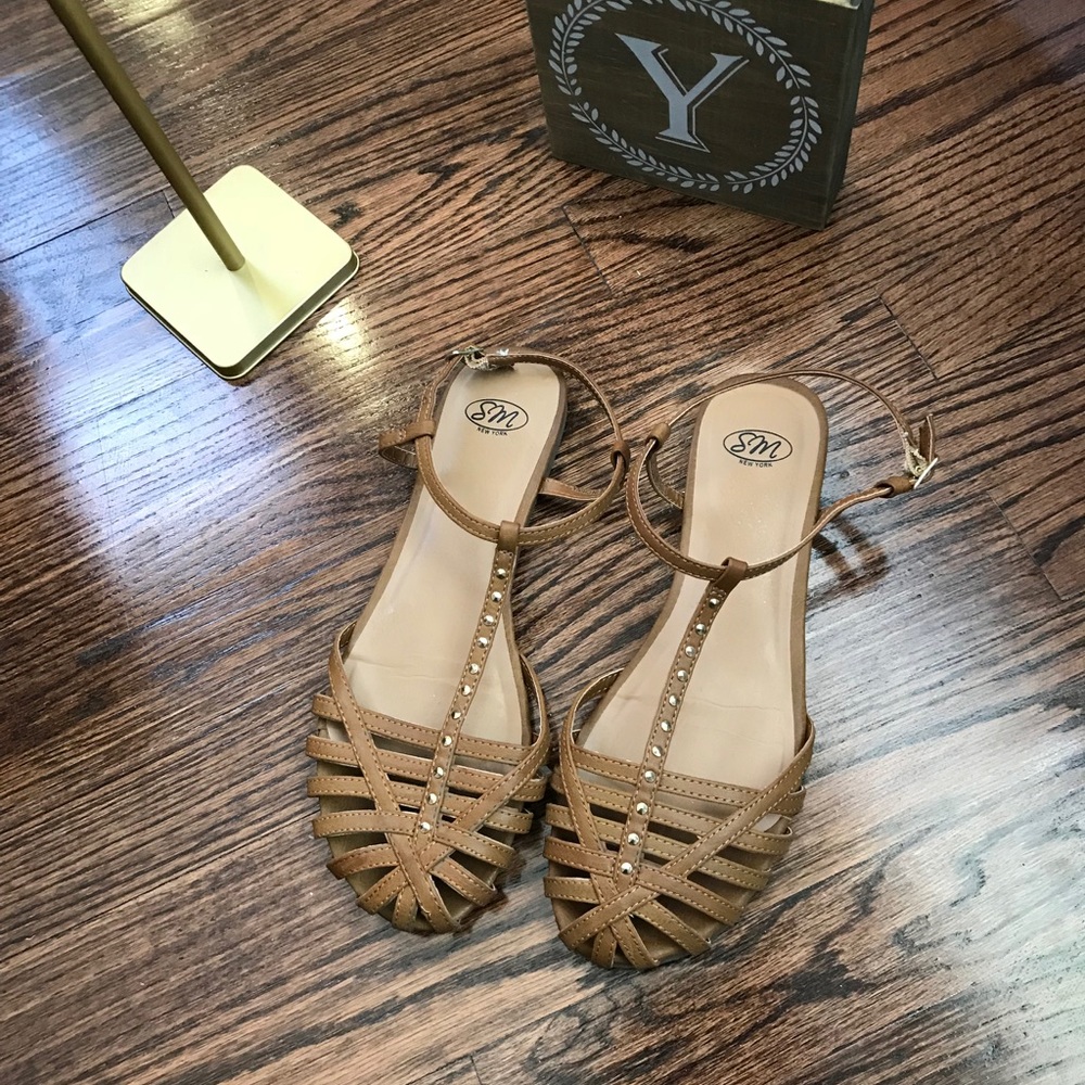 Sandals! 🎀